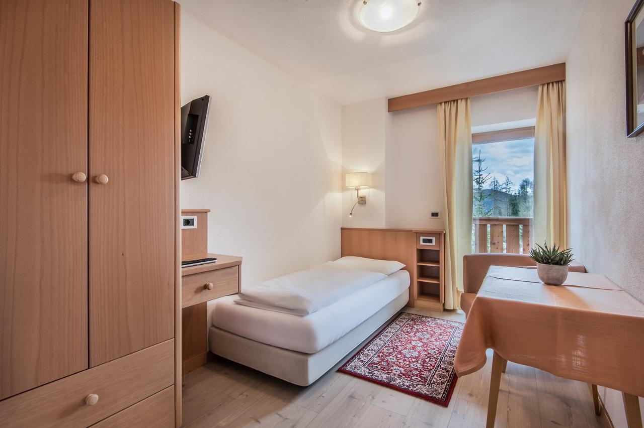 Medesc Bed & Breakfast ลาวิลลา ภายนอก รูปภาพ