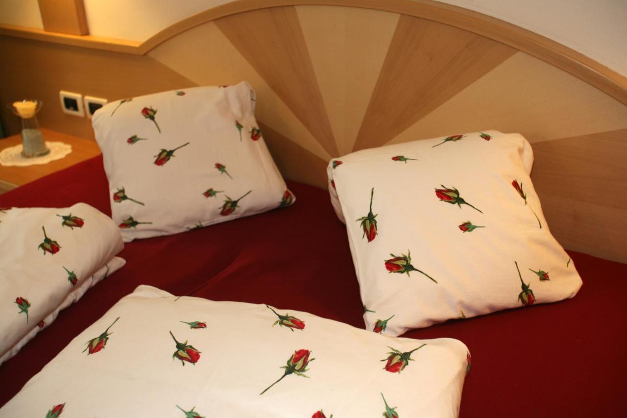 Medesc Bed & Breakfast ลาวิลลา ภายนอก รูปภาพ